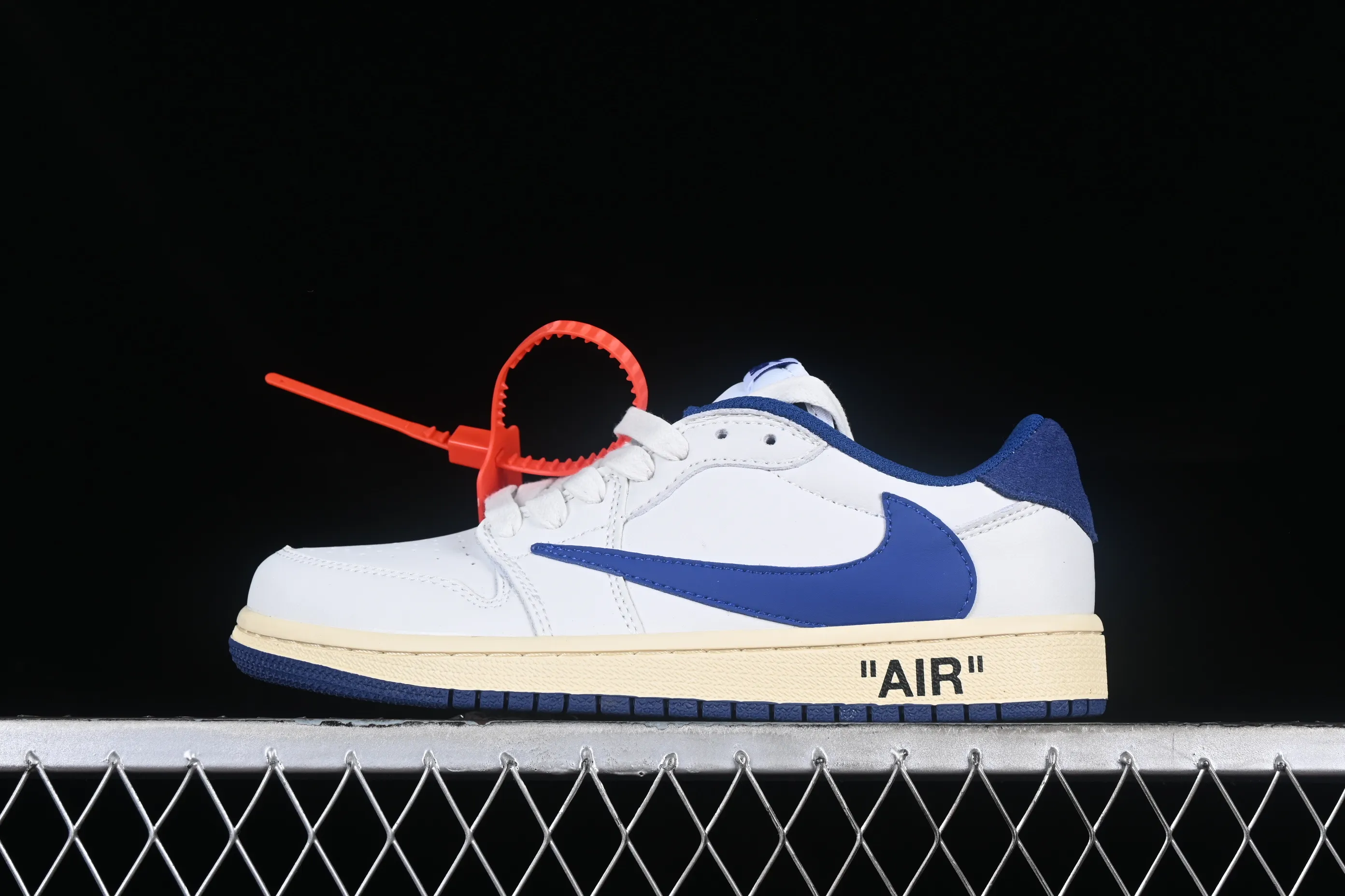 All categories Air Jordan Jordan series basketball shoes Air Jordan 1 Low Travis Scott x Air Jordan 1 Low OG AJ1 Joe 1 undercut low top DH7890-111